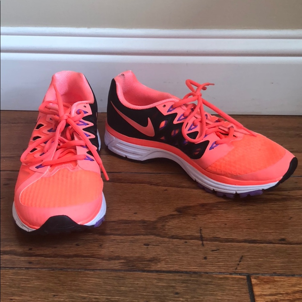 Nike Zoom BRS1000 Running Shoes Size 8.5 Neon